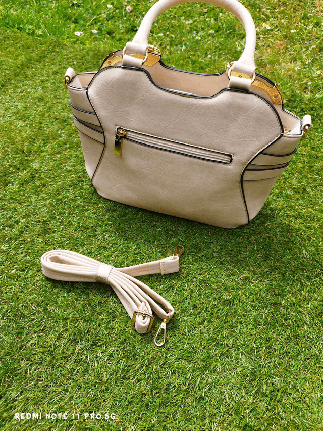 Sac à main crème LOVINA avec détails dorés – Élégance intemporelle