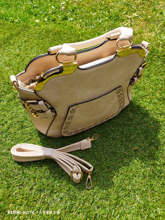 Sac à main crème LOVINA avec détails dorés – Élégance intemporelle